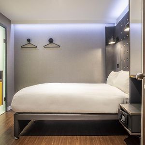 Double Room No Window